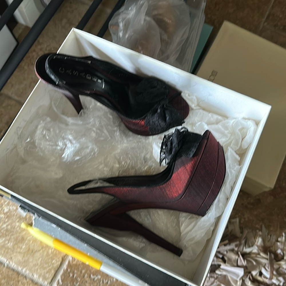 Casadei deep Burgundy high Heels with black Lace Bows / Made in Italy - Picture 8 of 10